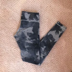 *Rare Print* lululemon full-length Wunderunders
